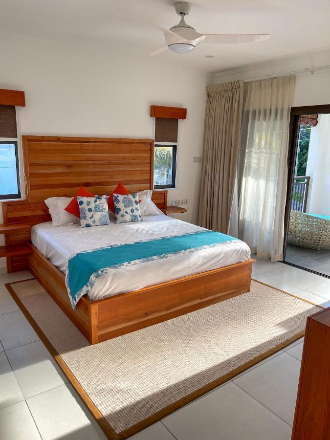 Nautilus Apartments Anse Royale Bagian luar foto