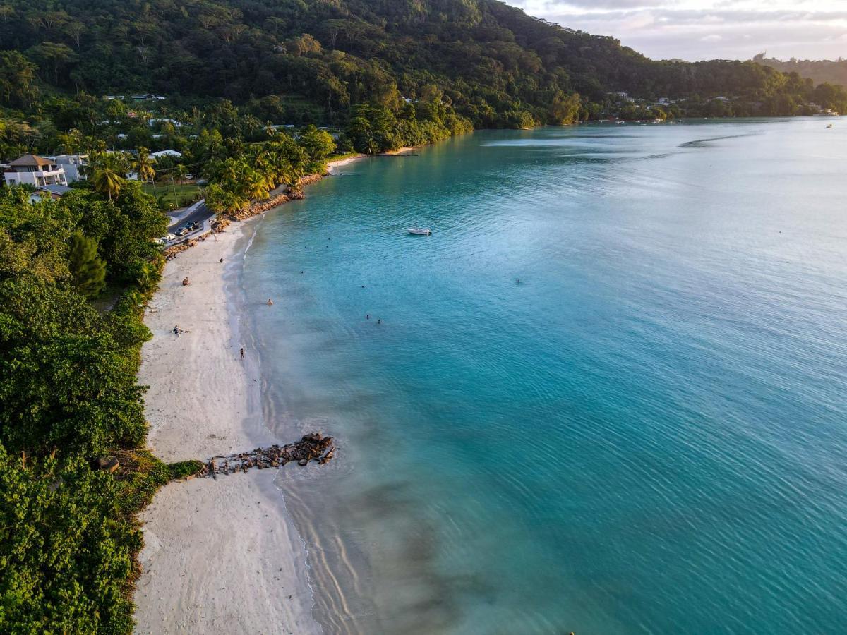 Nautilus Apartments Anse Royale Bagian luar foto