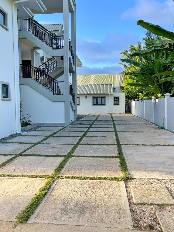 Nautilus Apartments Anse Royale Bagian luar foto
